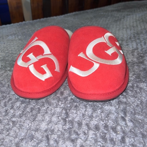 NWT UGG Scuff Logo Mens Slippers Suede Samba Red US 8 UK 7 EU 41 - Picture 6 of 10